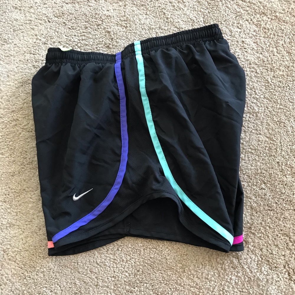 Nike Women’s Tempo Running Shorts Bundle, XS - Picture 9 of 12